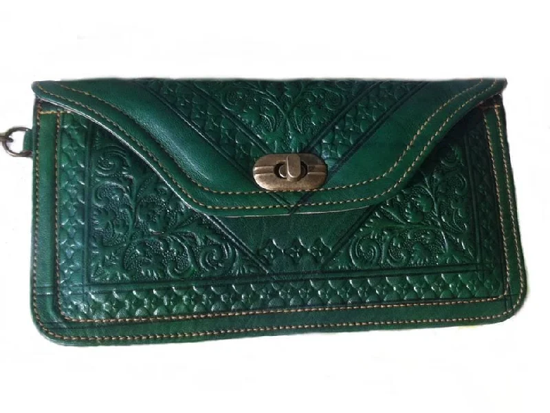 Kharrazine Clutch - Green