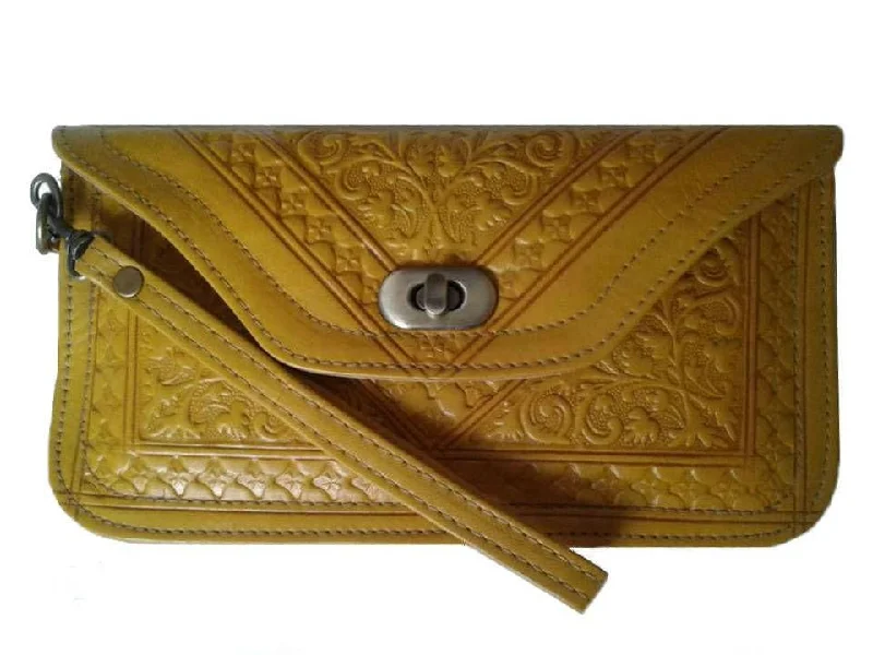 Kharrazine Clutch - Yellow