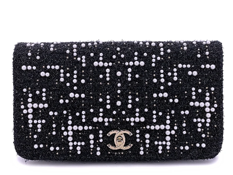 Chanel Pearl Clutch Bag 2017 Paris Cosmopolite Fantasy Tweed Flap